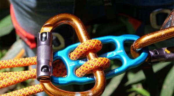 Przyrząd asekuracyjny Crocodile-Belay-Plate-Climbing-Technology.jpg